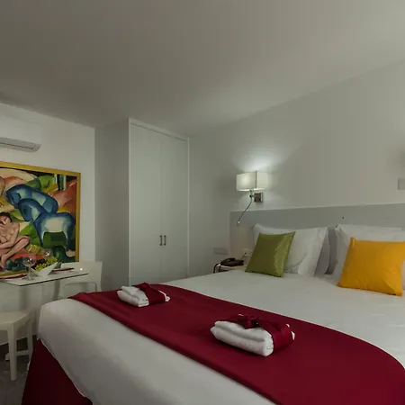 公寓式酒店 Art & Wine Boutique 4*