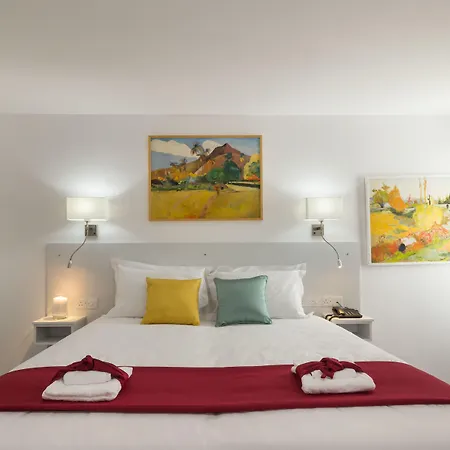 Art & Wine Boutique 拉纳卡