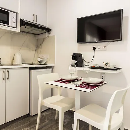 公寓式酒店 Art & Wine Boutique 4*