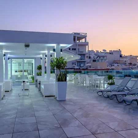 Art & Wine Boutique 公寓式酒店 拉纳卡