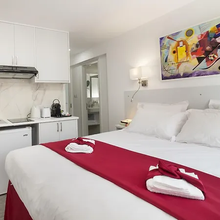 Art & Wine Boutique 4*