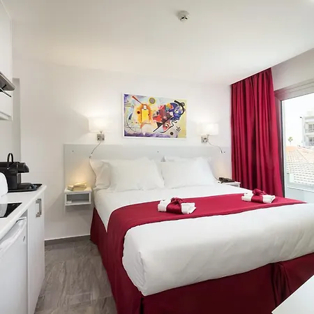 Art & Wine Boutique 公寓式酒店 拉纳卡