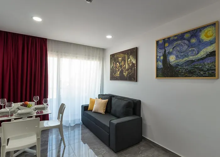 Apartahotel Art & Wine Boutique Lárnaca