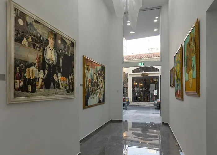 Art & Wine Boutique 4*