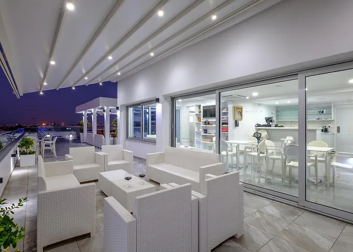 Art & Wine Boutique 4* לרנקה