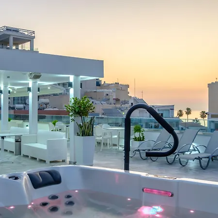 Hotel apartamentowy Art & Wine Boutique 4*