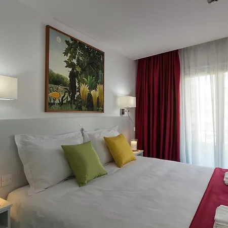 Art & Wine Boutique Hotel de apartamente