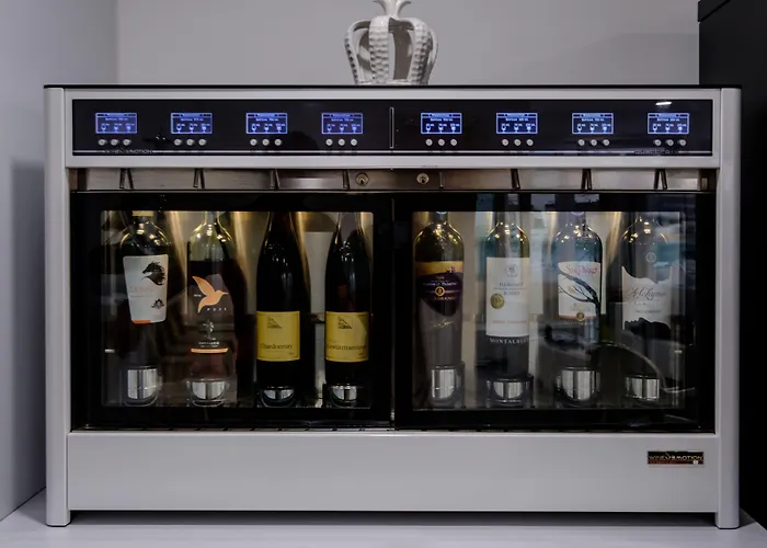 Art & Wine Boutique Larnaca