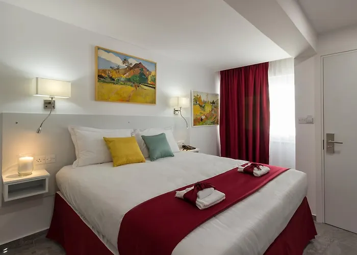 Art & Wine Boutique Hotel de apartamente